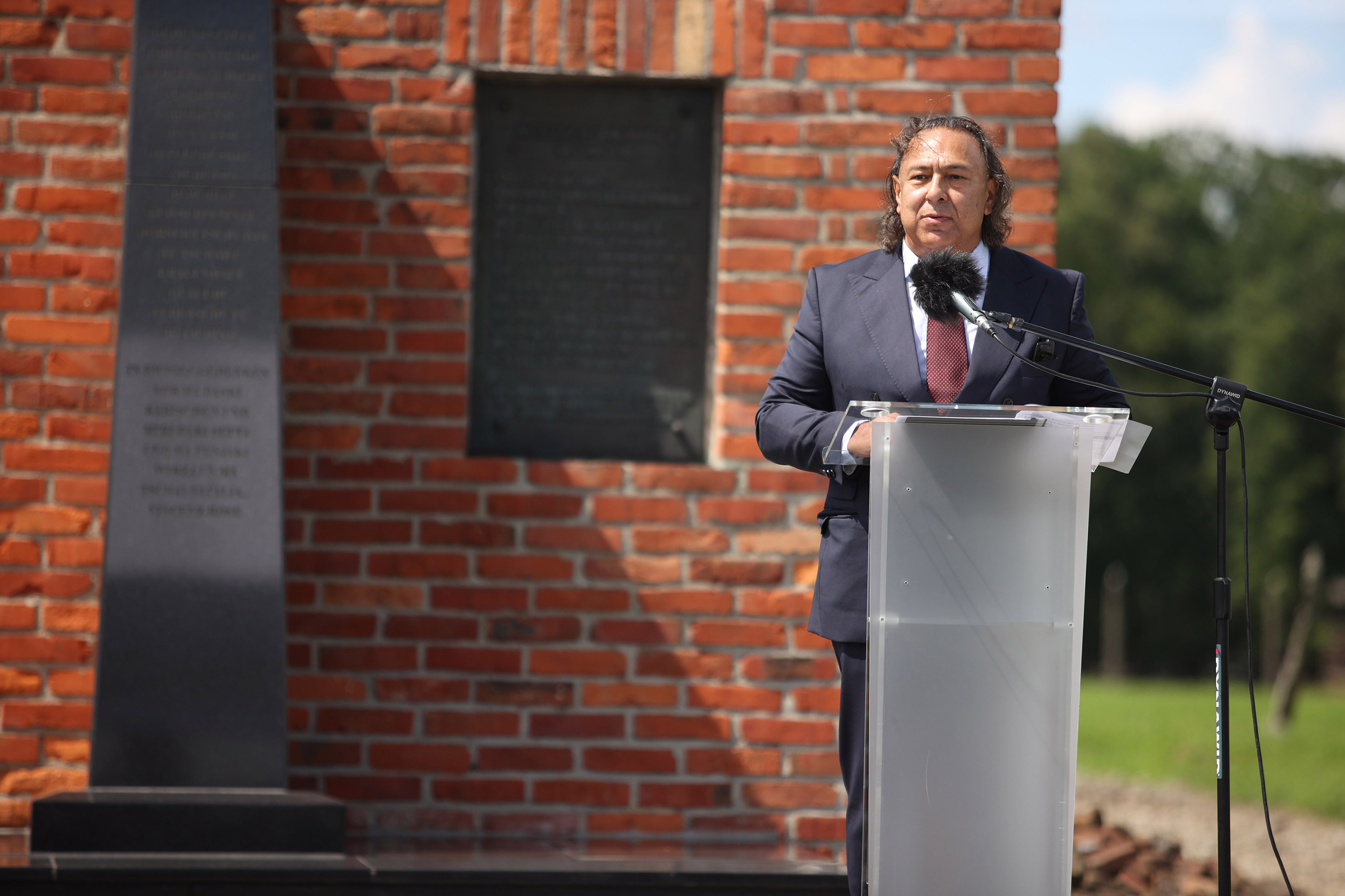 Europejski Dzień Pamięci o Zagładzie Romów i Sinti – 81 rocznica likwidacji tzw. „Zigeunerlager” w KL Auschwitz-BirkenauPAP/Jarosław Praszkiewicz Roman Kwiatkowski, Prezes Stowarzyszenia Romów w Polsce