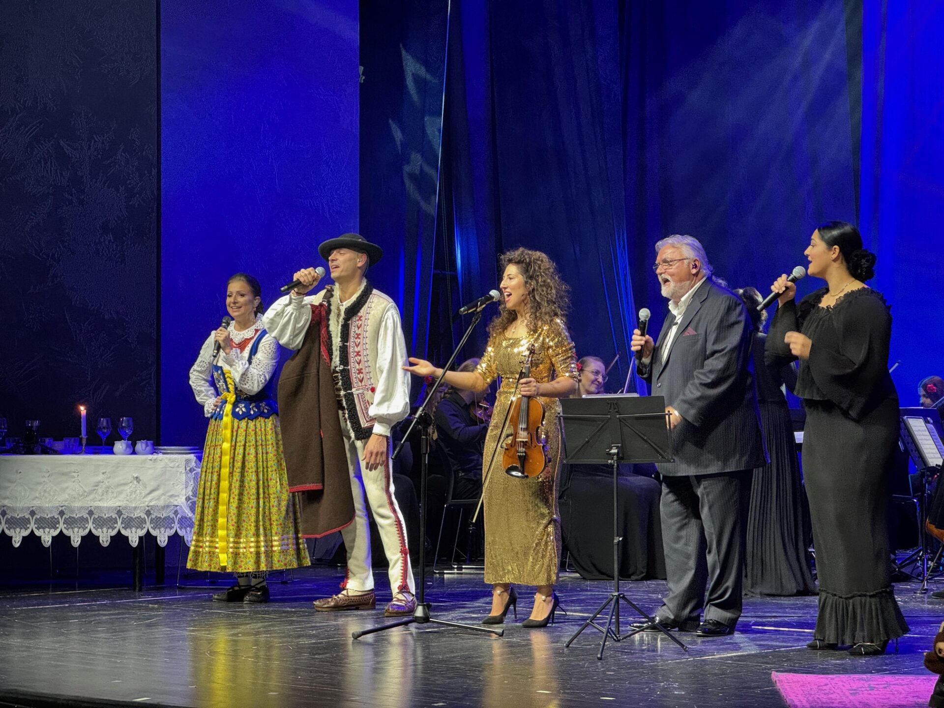 Koncert kolęd polsko-romskich w Teatrze Ludowym – święto muzyki, tradycji i wspólnoty