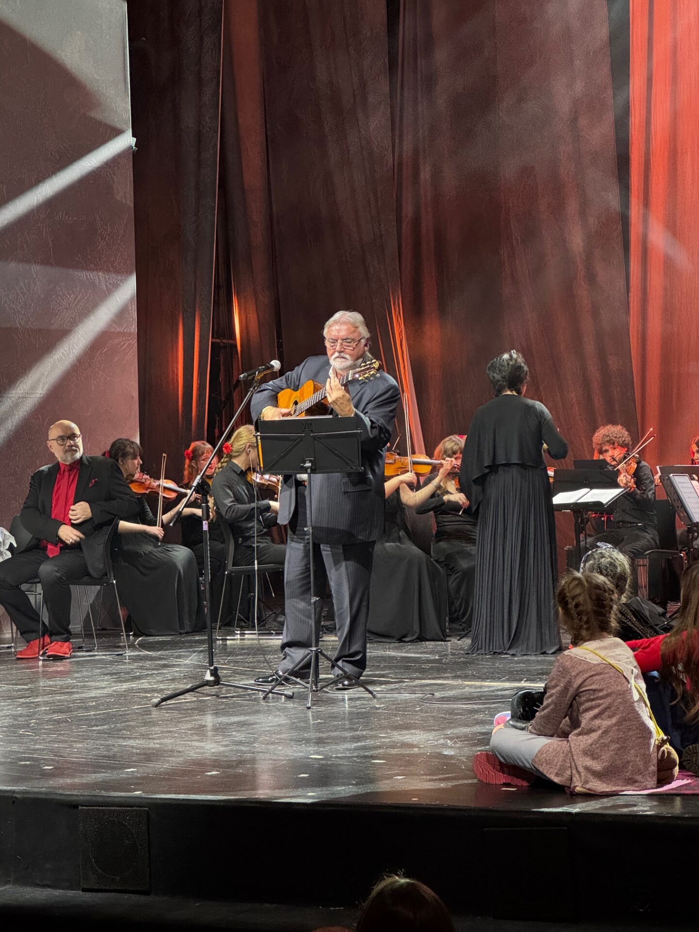 Koncert kolęd polsko-romskich w Teatrze Ludowym – święto muzyki, tradycji i wspólnoty