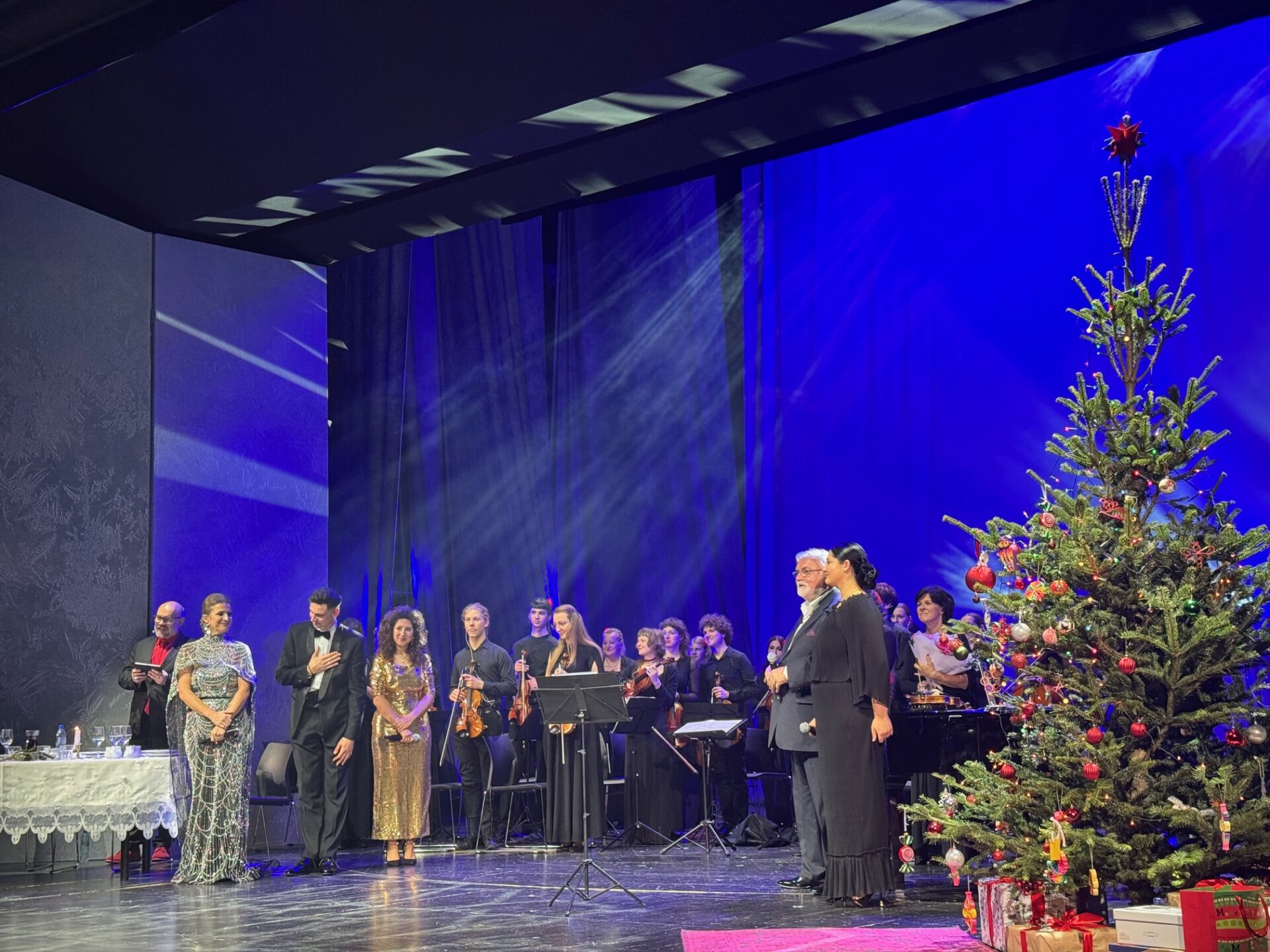 Koncert kolęd polsko-romskich w Teatrze Ludowym – święto muzyki, tradycji i wspólnoty